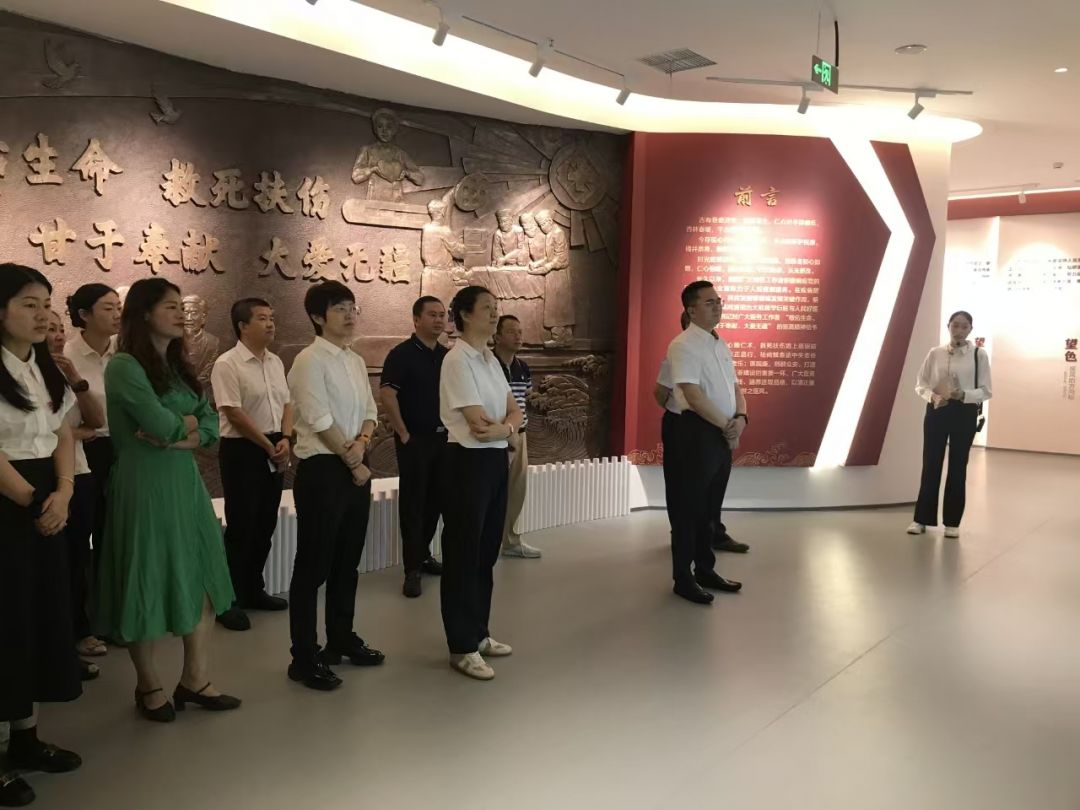 三亞環(huán)農集團組織黨員干部參觀(guān)三亞市反腐倡廉